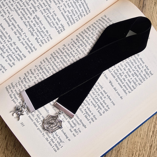 Ribbon bookmark black velvet - bookmark,