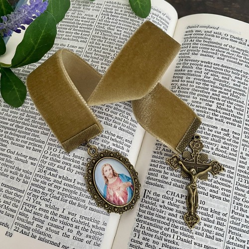 Catholic bookmark sacred - catholic,