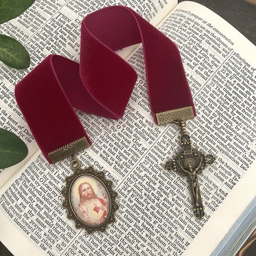 Catholic bookmark sacred heart - sacred,